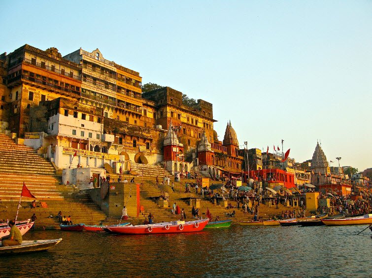 Ahilya Bai Ghat, Varanasi, Uttar Pradesh - Vushii.com